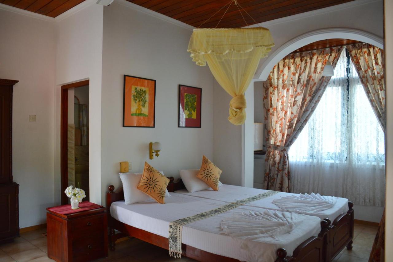 Welcome Family Guest House. Bentota Exterior photo