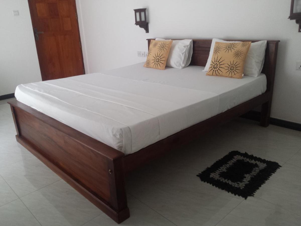 Welcome Family Guest House. Bentota Exterior photo